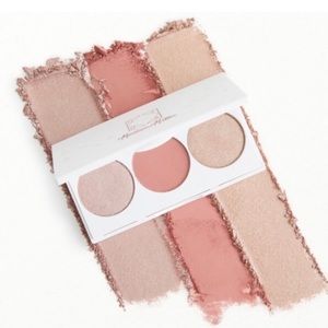 Ofra cosmetics Madison Miller Midi Palette